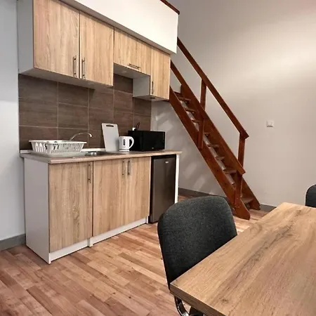 Golebia بوزنان