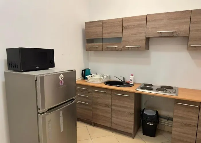 Golebia بوزنان